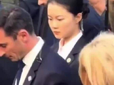 中国女保镖严月霞贴身保护法国第一夫人，执行任务时眼神犀利，英姿飒爽