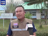 直击泰柬边境：附近农田现弹坑 连续炮击声传来记者卧倒掩蔽