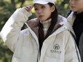 “人大899元书记严选羽绒服”线上热销，年轻人涌入高校买羽绒服