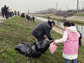 南京栖霞龙潭村开展“学雷锋送服务”主题志愿活动