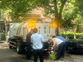 水管开裂抢修中又挖断电缆，松江一小区遭遇“24小时停水危机”