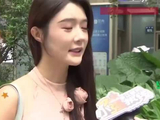女子花40万租房2年，房东收房检查不满意，女子：已经花了2千多清理，但怎么可能恢复到两年前？