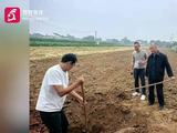 西安一村民菜地挖出一根圆柱形石柱，上刻有经文，文物部门：初步判断为金代，已送博物馆保存