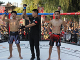 古韵遇格斗 热血燃国庆！村MMA21鏖战千年榆次城隍庙