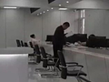 为继承母亲手机号码，弟弟将两位姐姐起诉到法院，本人称：手机号码并非靓号，只是想继续享受运营商的优惠政策，法官这样调解