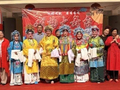 唱响梨园盛世曲，共品重阳大锅菜！新乡高新区开展“党群一家亲”主题敬老活动