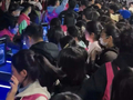 河北邯郸一演唱会检票机故障，开场前多人滞留检票口，有人声称要退票，多方回应