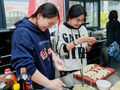 不吃食堂和外卖，学生自己动手做菜！一纸提案变一间共享厨房，校园添了烟火气