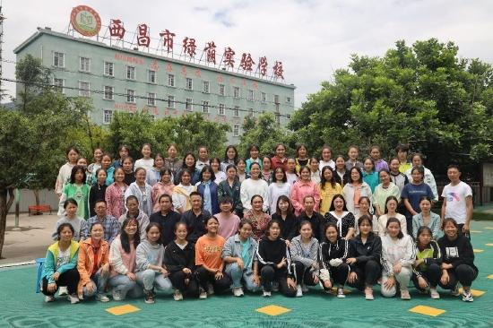 关注欠发达地区困境