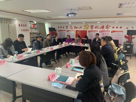 参访团参加广州市民政局座谈会
