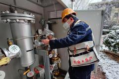 武汉天然气公司冲在一线保供应 力保工商企业复工用气安全