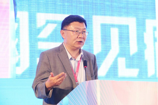 &nbsp;刘宏宇，博士，德益阳光生物技术公司董事长兼总裁