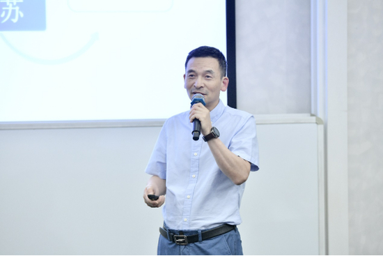 上海市东方医院胆石病科主任、教授、博士生导师胡海