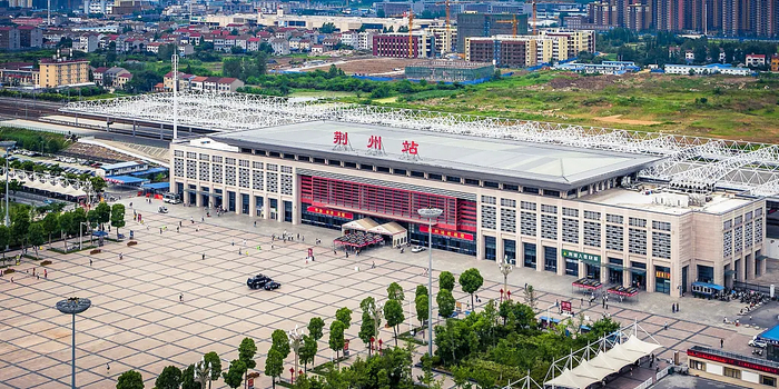 经开区8月2日发布消息,外来务工人员唐某7月27日在荆州高铁站候车时