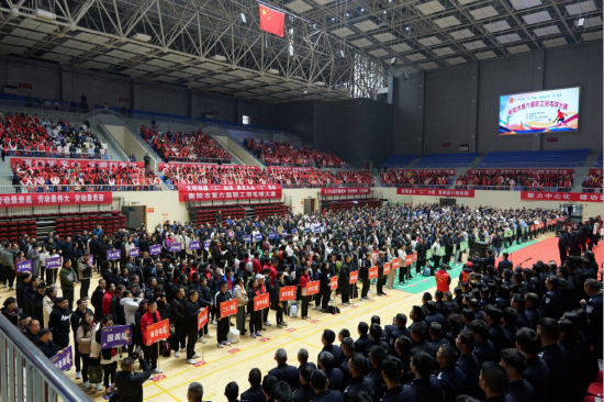 1066名选手参赛,两天时间里在船山实验中学,衡钢运动馆,澳鑫体育馆三