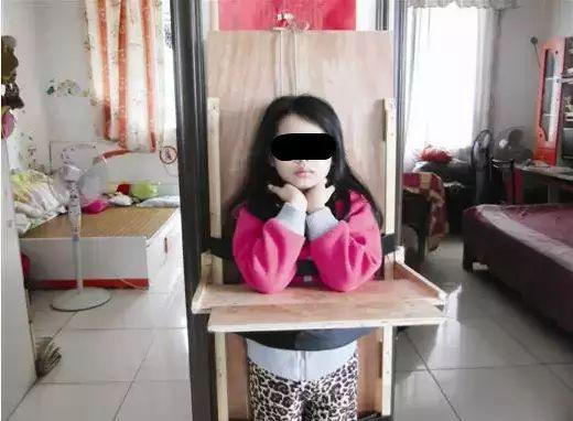 （为学习舞蹈而瘫痪的九岁小女孩叶良琪）