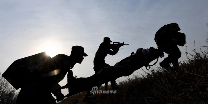 国防部谈军队宣传片进影院:一个国家不能总轻