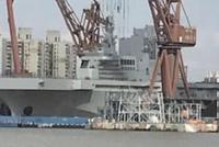075两栖舰建造速度惊人 脚手架已拆除即将下水(图)