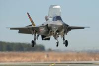 日本正式决定引进F35B战机 将配备“出云”级准航母