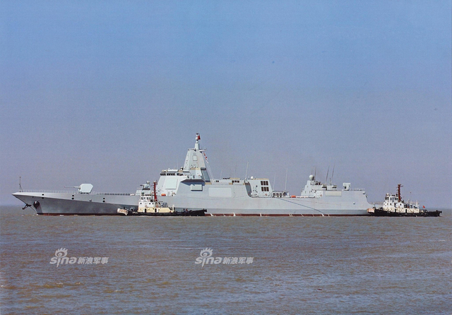 这次不是导弹艇啦!网友上传055大驱满分颜值高清照