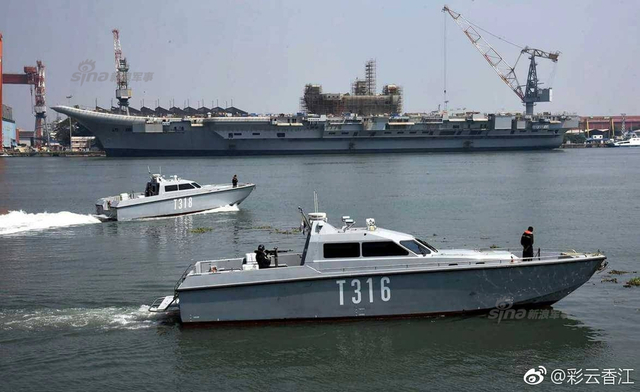 甭想追上中国001A！印度航母第三次下水还这样
