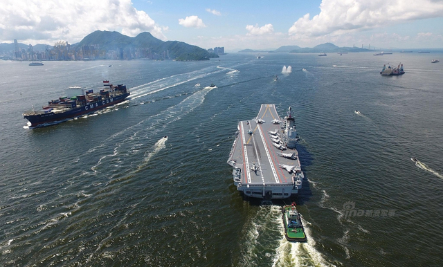 访港慑台收获满满！辽宁舰编队返回青岛航母港