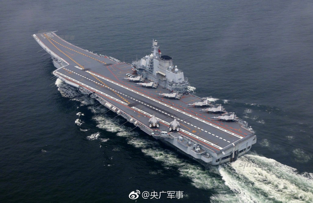 访港慑台收获满满！辽宁舰编队返回青岛航母港