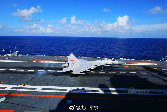 访港慑台收获满满！辽宁舰编队返回青岛航母港