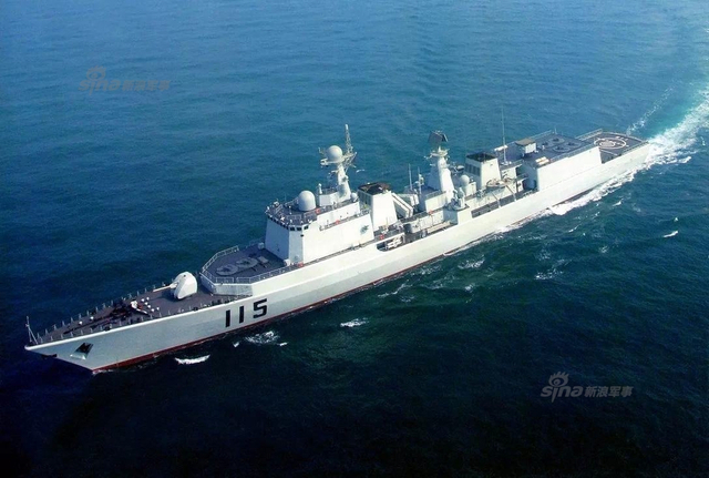 这个051c魔改版太霸气!一体化桅杆 128具垂发_新浪图片