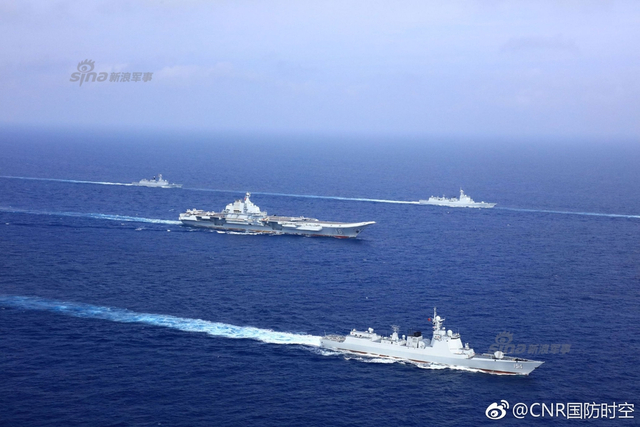 不是宅男!辽宁舰大编队亮剑西太首在岛链外起降歼15