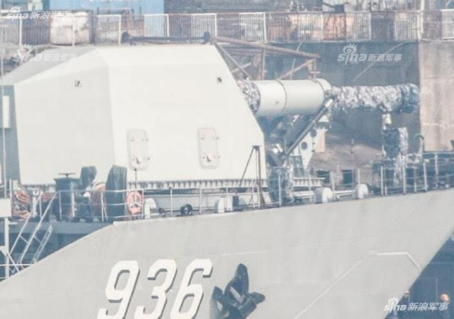 中国第一巨炮舰游长江！我电磁炮试验舰离港测试