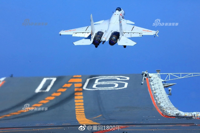 中国双航母编队不远了！首见辽宁舰与国产航母同框