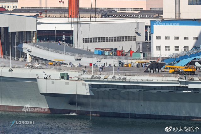 即将再海试？我国产航母主机试车 舰载武器撤防雨布