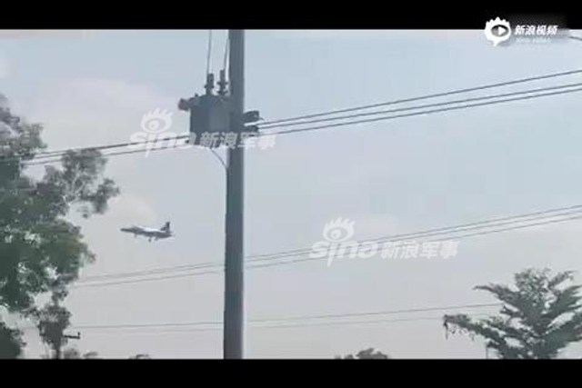 转战东南亚!缅甸购买的中巴枭龙战机到货