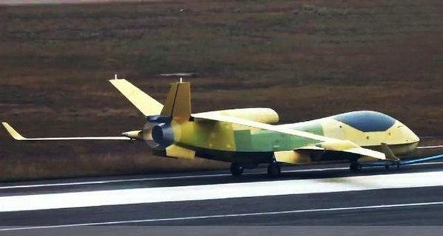 亮杀器!中印洞朗对峙时日喀则机场卫星图曝光