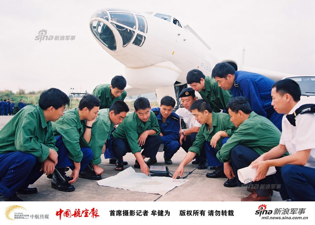 中美南海撞机事件17周年:中方搜救珍贵照片曝光