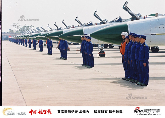 中美南海撞机事件17周年:中方搜救珍贵照片曝光