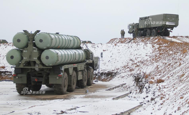 剑拔弩张!俄军向克里米亚部署第四套S400防空系统