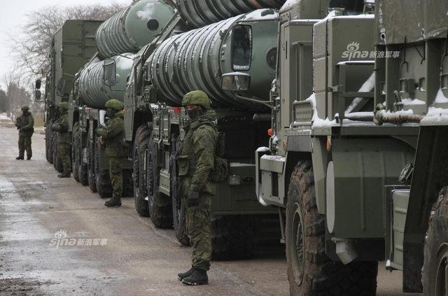 剑拔弩张!俄军向克里米亚部署第四套S400防空系统