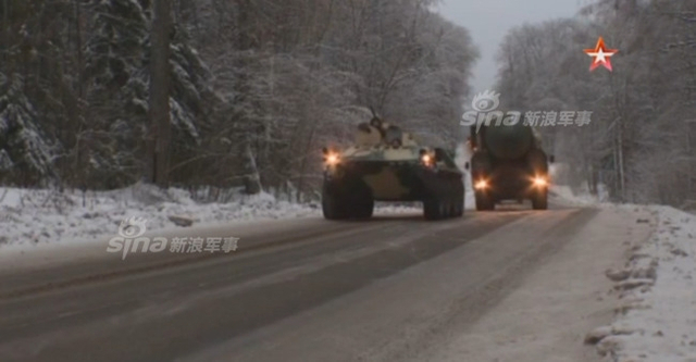 东风41也这样吗?俄军亚尔斯战略导弹装填过程