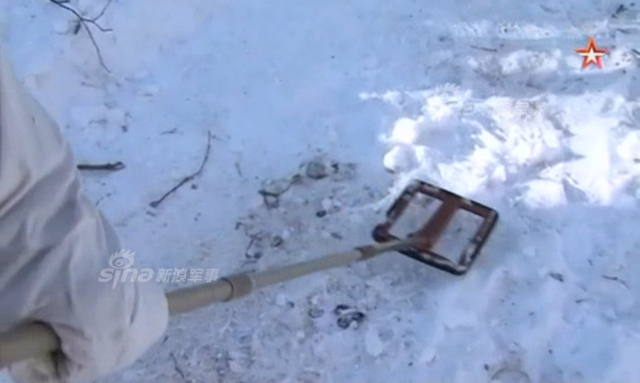 东风41也这样吗?俄军亚尔斯战略导弹装填过程