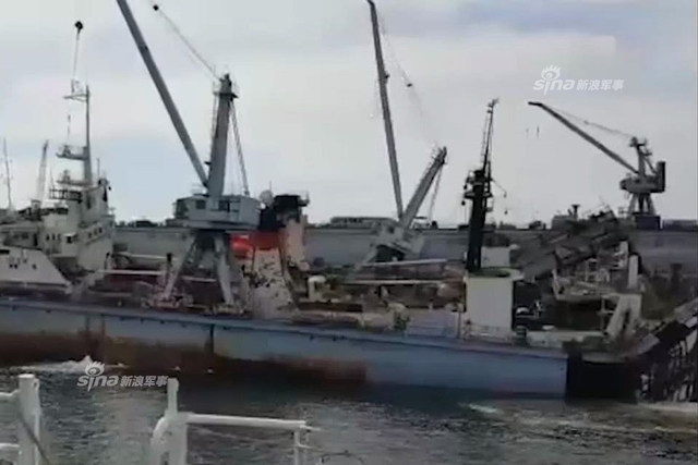 赶紧换中国货！俄远东船厂浮船坞突发事故断成两截