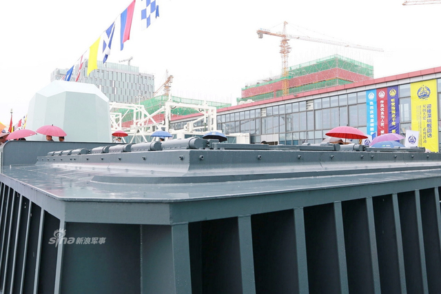 没上052D同款？多视角近观我深圳舰红旗16垂发系统