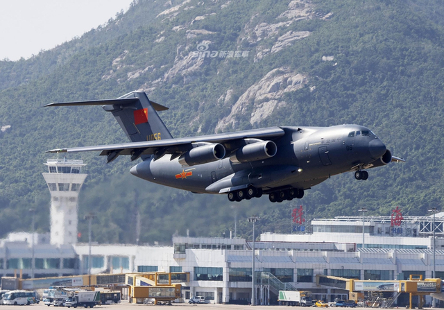鲲鹏展翅高飞!一组美图回顾我军运20航展雄姿