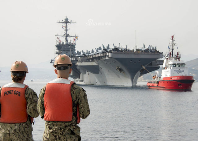 大哥出老千不？美布什号航母海上训练舰员公然玩牌