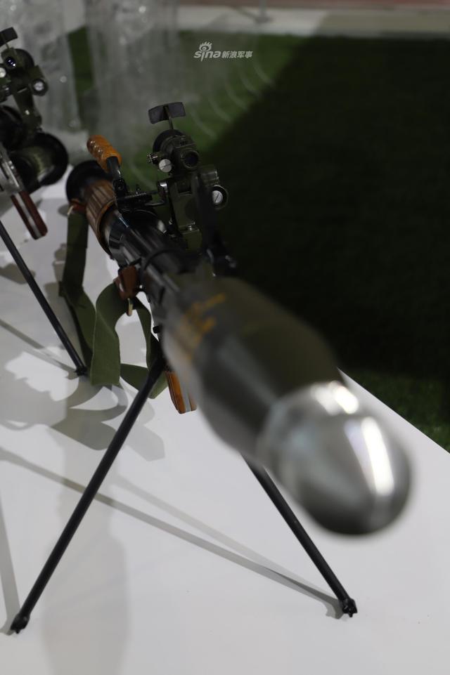 我军单兵武器参展新款40火瞩目