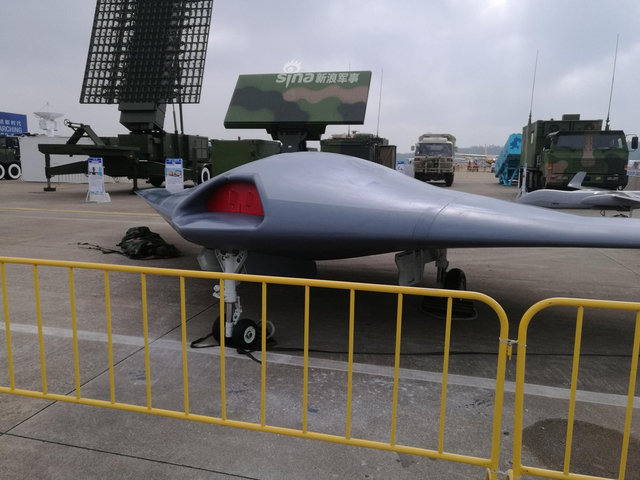 飞翼式隐身布局!中国天鹰无人侦察机亮相珠海航展