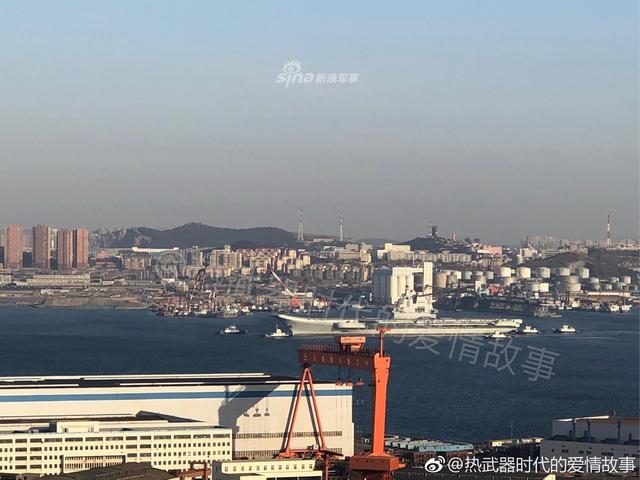 我国产航母第三次海试结束归港
