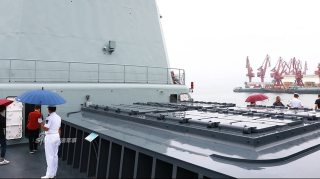 没上052D同款？多视角近观我深圳舰红旗16垂发系统