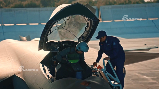你就是传奇!中国空军高燃宣传片歼20展现大国风范